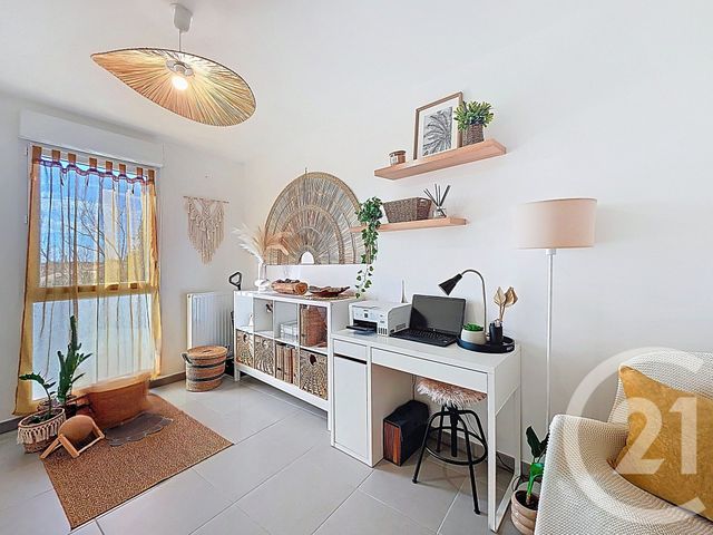 Appartement T4 à vendre - 4 pièces - 80.59 m2 - ISTRES - 13 - PROVENCE-ALPES-COTE-D-AZUR - Century 21 Cabinet Corvaja