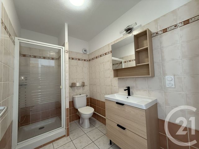 Appartement T2 à louer - 2 pièces - 47.2 m2 - ISTRES - 13 - PROVENCE-ALPES-COTE-D-AZUR - Century 21 Cabinet Corvaja