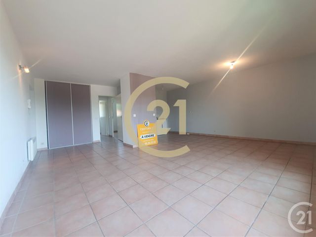 Afficher la photo en grand Appartement F3 à vendre - 3 pièces - 70.89 m2 - ISTRES - 13 - PROVENCE-ALPES-COTE-D-AZUR - Century 21 Cabinet Corvaja