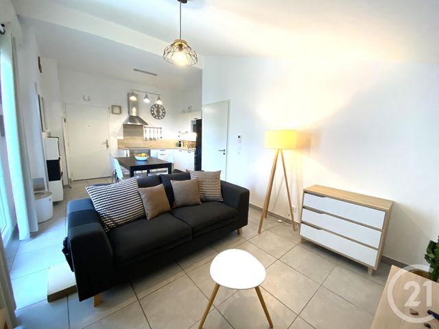 Appartement T2 à louer - 2 pièces - 39.1 m2 - MIRAMAS - 13 - PROVENCE-ALPES-COTE-D-AZUR - Century 21 Cabinet Corvaja