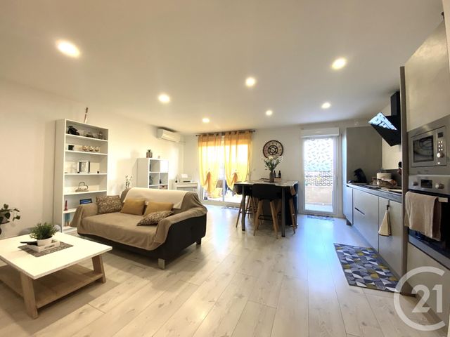 Appartement à louer - 3 pièces - 65.79 m2 - FOS SUR MER - 13 - PROVENCE-ALPES-COTE-D-AZUR - Century 21 Cabinet Corvaja