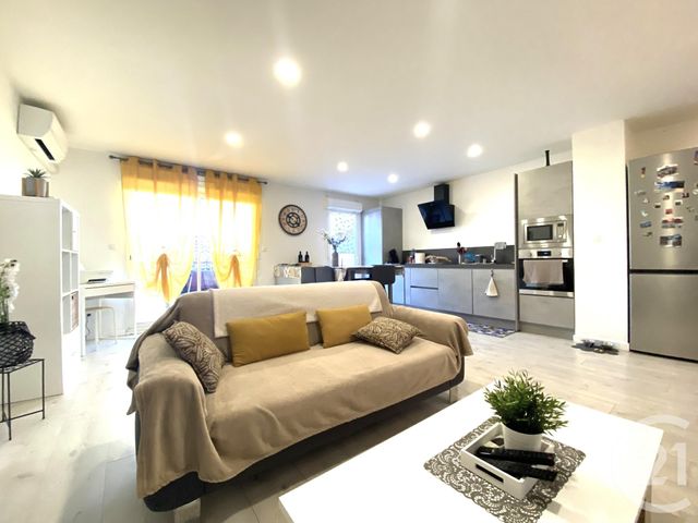 Appartement à louer - 3 pièces - 65.79 m2 - FOS SUR MER - 13 - PROVENCE-ALPES-COTE-D-AZUR - Century 21 Cabinet Corvaja