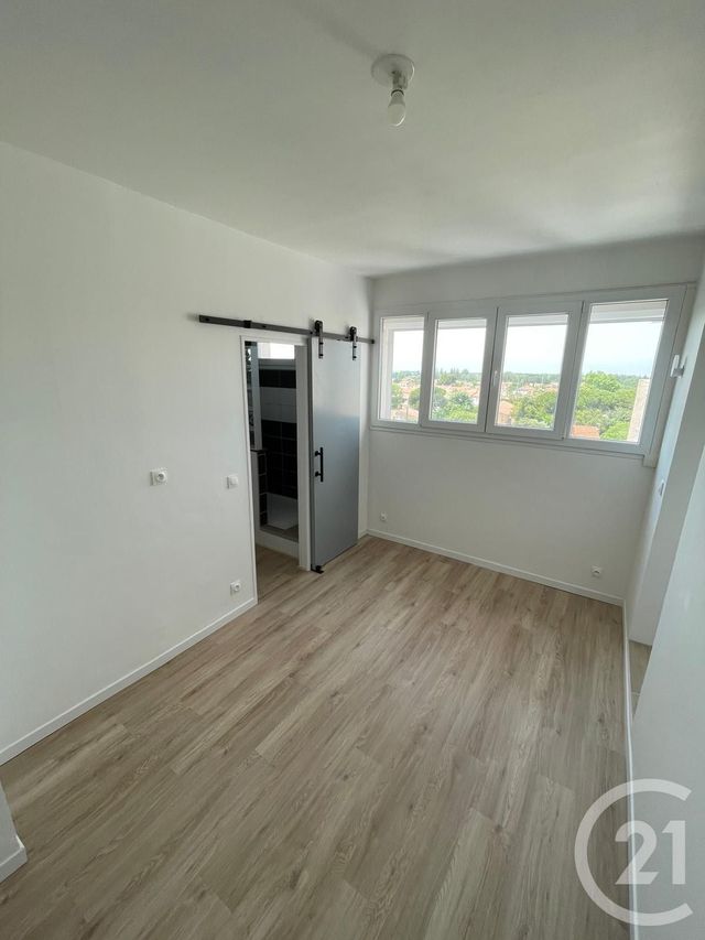 Appartement T2 à louer - 2 pièces - 38.8 m2 - ISTRES - 13 - PROVENCE-ALPES-COTE-D-AZUR - Century 21 Cabinet Corvaja
