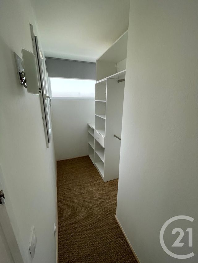 Appartement T2 à louer - 2 pièces - 38.8 m2 - ISTRES - 13 - PROVENCE-ALPES-COTE-D-AZUR - Century 21 Cabinet Corvaja