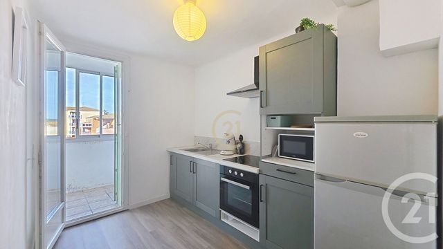 Appartement T3 à louer - 3 pièces - 55.0 m2 - ISTRES - 13 - PROVENCE-ALPES-COTE-D-AZUR - Century 21 Cabinet Corvaja
