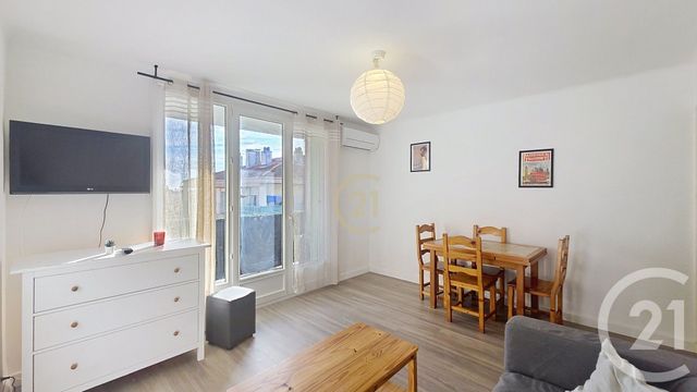 Appartement T3 à louer - 3 pièces - 55.0 m2 - ISTRES - 13 - PROVENCE-ALPES-COTE-D-AZUR - Century 21 Cabinet Corvaja