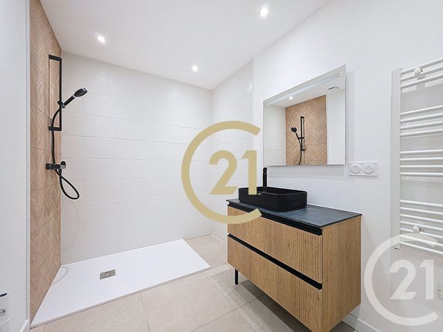 Appartement T2 à vendre - 2 pièces - 44.74 m2 - ISTRES - 13 - PROVENCE-ALPES-COTE-D-AZUR - Century 21 Cabinet Corvaja