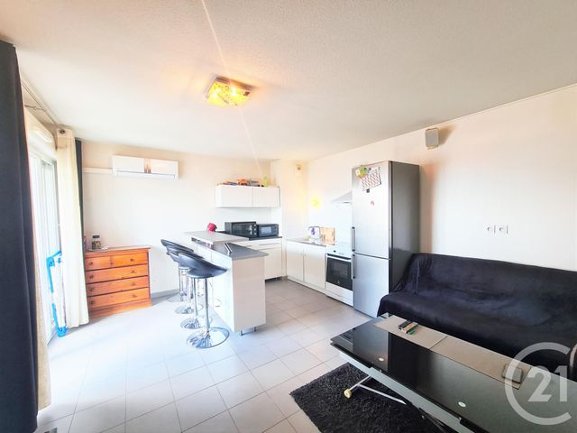 Appartement F2 à vendre - 2 pièces - 41.04 m2 - ISTRES - 13 - PROVENCE-ALPES-COTE-D-AZUR - Century 21 Cabinet Corvaja Appartement F2 à vendre - 2 pièces - 41.04 m2 - ISTRES - 13 - PROVENCE-ALPES-COTE-D-AZUR - Century 21 Cabinet Corvaja