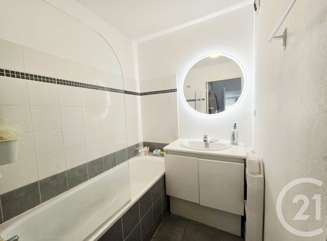 Appartement à vendre - 3 pièces - 57.32 m2 - ISTRES - 13 - PROVENCE-ALPES-COTE-D-AZUR - Century 21 Cabinet Corvaja