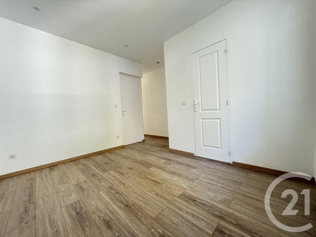 Appartement T2 à louer - 2 pièces - 42.29 m2 - ISTRES - 13 - PROVENCE-ALPES-COTE-D-AZUR - Century 21 Cabinet Corvaja