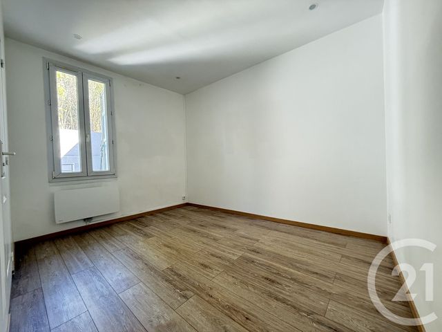 Appartement T2 à louer - 2 pièces - 42.29 m2 - ISTRES - 13 - PROVENCE-ALPES-COTE-D-AZUR - Century 21 Cabinet Corvaja