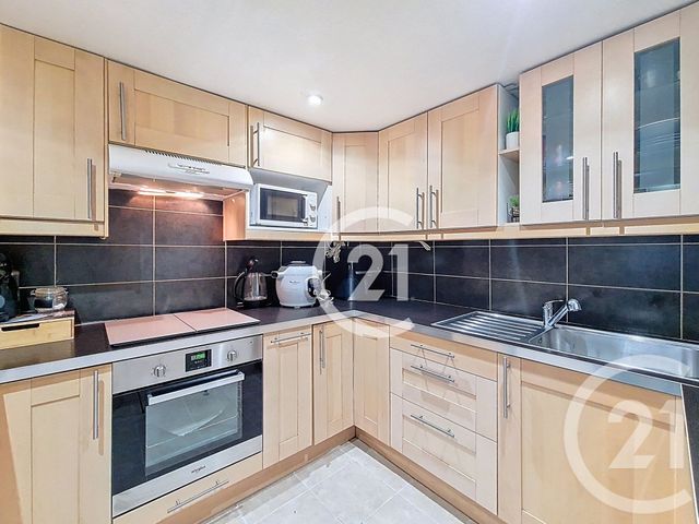 maison à vendre - 4 pièces - 62.0 m2 - ST MITRE LES REMPARTS - 13 - PROVENCE-ALPES-COTE-D-AZUR - Century 21 Cabinet Corvaja