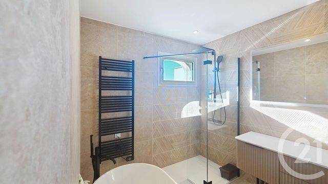 maison à vendre - 6 pièces - 25.0 m2 - ISTRES - 13 - PROVENCE-ALPES-COTE-D-AZUR - Century 21 Cabinet Corvaja