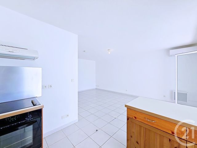 Appartement T3 à vendre - 3 pièces - 57.83 m2 - 13 - PROVENCE-ALPES-COTE-D-AZUR - Century 21 Cabinet Corvaja