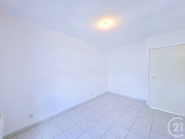 Appartement T3 à vendre - 3 pièces - 57.83 m2 - 13 - PROVENCE-ALPES-COTE-D-AZUR - Century 21 Cabinet Corvaja