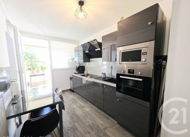 Appartement à vendre - 4 pièces - 79.17 m2 - ISTRES - 13 - PROVENCE-ALPES-COTE-D-AZUR - Century 21 Cabinet Corvaja