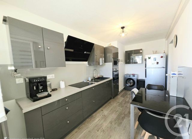 Appartement à vendre - 4 pièces - 79.17 m2 - ISTRES - 13 - PROVENCE-ALPES-COTE-D-AZUR - Century 21 Cabinet Corvaja