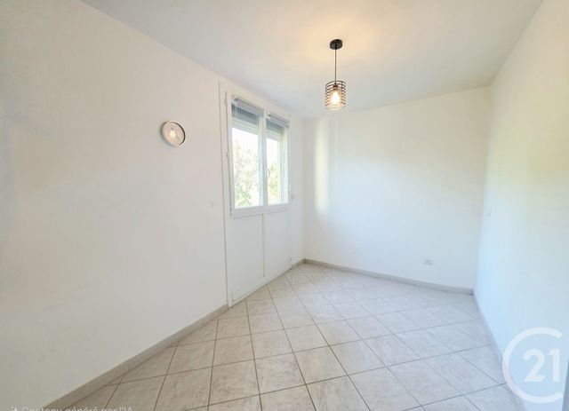 Appartement à vendre - 4 pièces - 79.17 m2 - ISTRES - 13 - PROVENCE-ALPES-COTE-D-AZUR - Century 21 Cabinet Corvaja