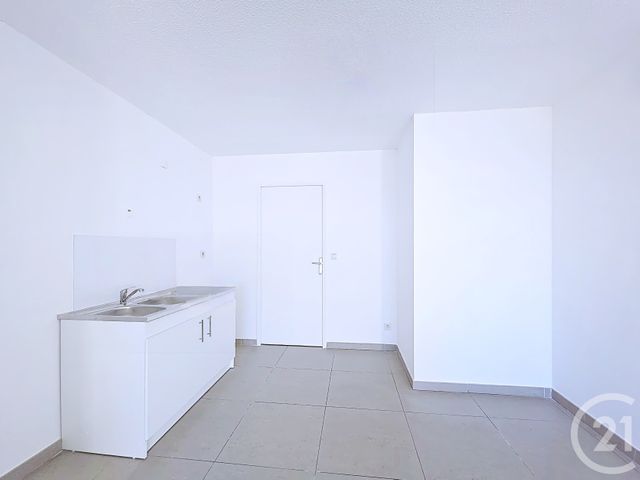 Appartement à vendre - 2 pièces - 39.37 m2 - FOS SUR MER - 13 - PROVENCE-ALPES-COTE-D-AZUR - Century 21 Cabinet Corvaja