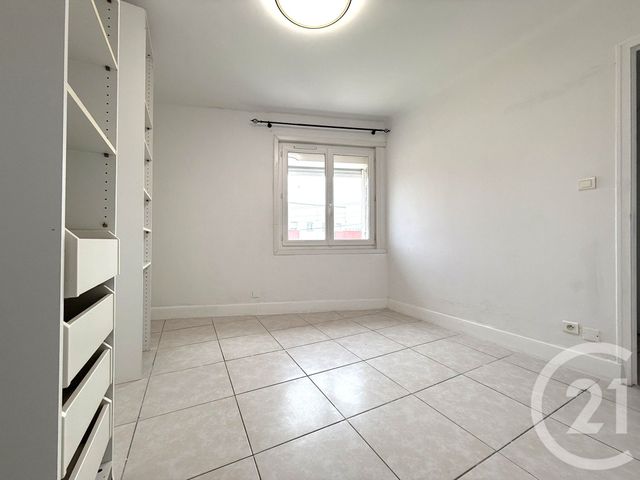 Appartement T3 à louer - 3 pièces - 54.87 m2 - ISTRES - 13 - PROVENCE-ALPES-COTE-D-AZUR - Century 21 Cabinet Corvaja