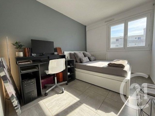 Appartement T4 à louer - 4 pièces - 83.0 m2 - MARTIGUES - 13 - PROVENCE-ALPES-COTE-D-AZUR - Century 21 Cabinet Corvaja