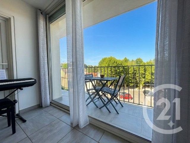 Appartement T4 à louer - 4 pièces - 83.0 m2 - MARTIGUES - 13 - PROVENCE-ALPES-COTE-D-AZUR - Century 21 Cabinet Corvaja