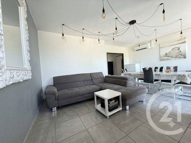 Appartement T4 à louer - 4 pièces - 83.0 m2 - MARTIGUES - 13 - PROVENCE-ALPES-COTE-D-AZUR - Century 21 Cabinet Corvaja