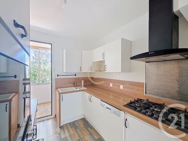 Appartement à vendre - 3 pièces - 69.71 m2 - ISTRES - 13 - PROVENCE-ALPES-COTE-D-AZUR - Century 21 Cabinet Corvaja