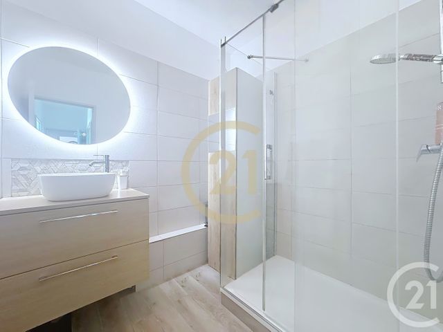 Appartement F3 à vendre - 3 pièces - 70.05 m2 - ISTRES - 13 - PROVENCE-ALPES-COTE-D-AZUR - Century 21 Cabinet Corvaja