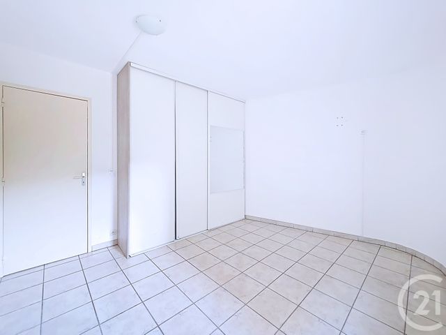Appartement T3 à louer - 3 pièces - 54.29 m2 - ISTRES - 13 - PROVENCE-ALPES-COTE-D-AZUR - Century 21 Cabinet Corvaja
