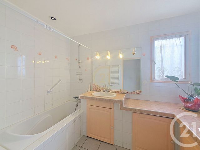 maison à vendre - 4 pièces - 79.7 m2 - ISTRES - 13 - PROVENCE-ALPES-COTE-D-AZUR - Century 21 Cabinet Corvaja
