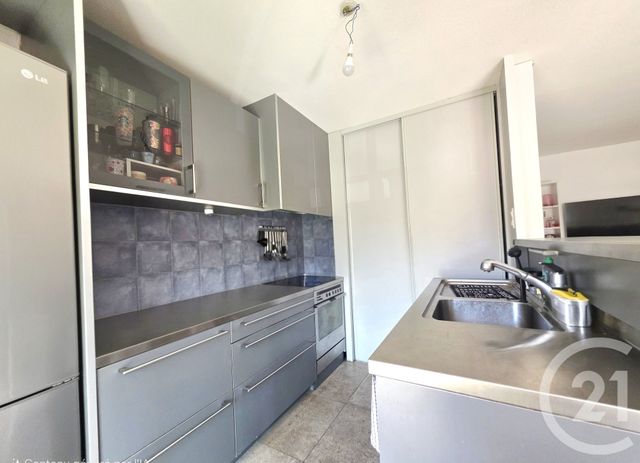 Appartement à vendre - 3 pièces - 62.43 m2 - ISTRES - 13 - PROVENCE-ALPES-COTE-D-AZUR - Century 21 Cabinet Corvaja