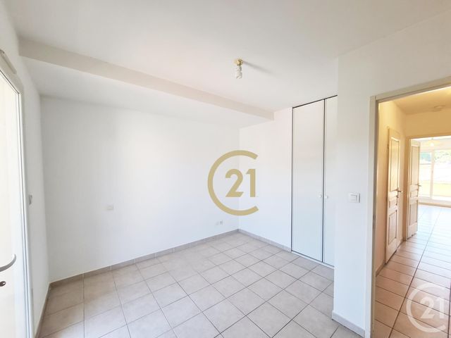 Afficher la photo en grand Appartement T3 à vendre - 3 pièces - 66.7 m2 - ISTRES - 13 - PROVENCE-ALPES-COTE-D-AZUR - Century 21 Cabinet Corvaja