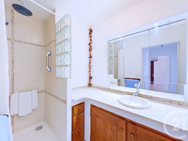 Appartement T4 à vendre - 4 pièces - 75.43 m2 - ISTRES - 13 - PROVENCE-ALPES-COTE-D-AZUR - Century 21 Cabinet Corvaja