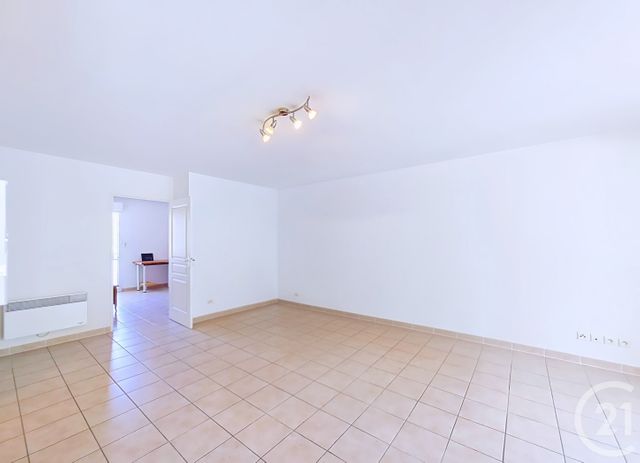 Appartement T4 à vendre - 4 pièces - 75.43 m2 - ISTRES - 13 - PROVENCE-ALPES-COTE-D-AZUR - Century 21 Cabinet Corvaja