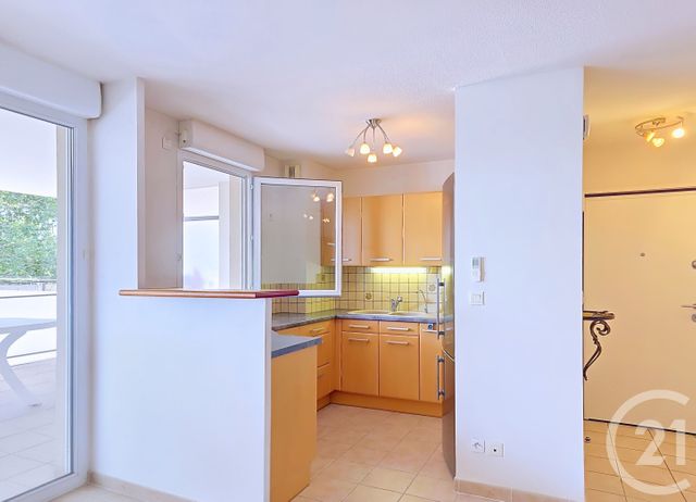 Appartement T4 à vendre - 4 pièces - 75.43 m2 - ISTRES - 13 - PROVENCE-ALPES-COTE-D-AZUR - Century 21 Cabinet Corvaja