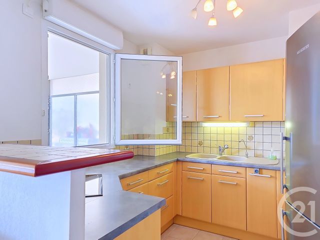 Appartement T4 à vendre - 4 pièces - 75.43 m2 - ISTRES - 13 - PROVENCE-ALPES-COTE-D-AZUR - Century 21 Cabinet Corvaja