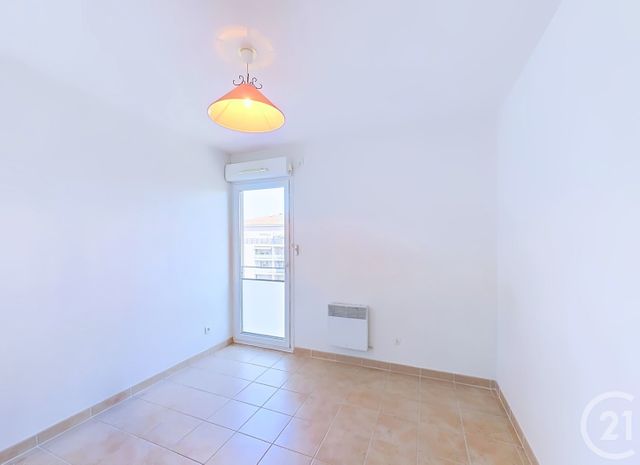 Appartement T4 à vendre - 4 pièces - 75.43 m2 - ISTRES - 13 - PROVENCE-ALPES-COTE-D-AZUR - Century 21 Cabinet Corvaja