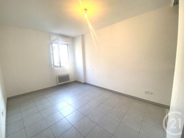 Appartement T3 à louer - 3 pièces - 60.2 m2 - ISTRES - 13 - PROVENCE-ALPES-COTE-D-AZUR - Century 21 Cabinet Corvaja