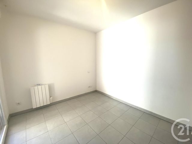 Appartement T3 à louer - 3 pièces - 60.2 m2 - ISTRES - 13 - PROVENCE-ALPES-COTE-D-AZUR - Century 21 Cabinet Corvaja
