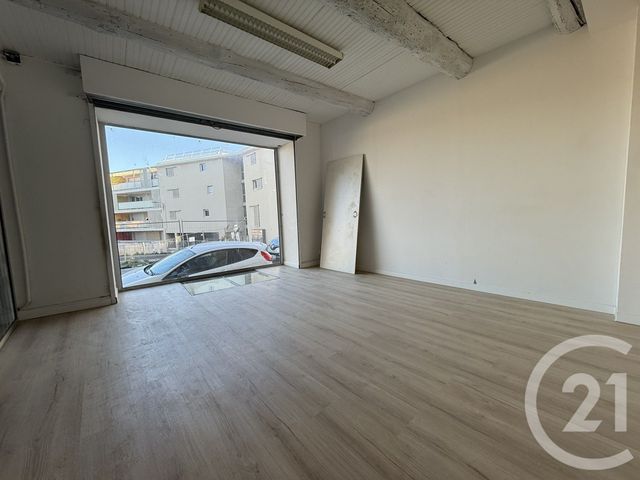 commerce à louer - 30.0 m2 - ISTRES - 13 - PROVENCE-ALPES-COTE-D-AZUR - Century 21 Cabinet Corvaja