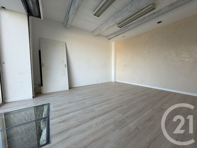 commerce à louer - 30.0 m2 - ISTRES - 13 - PROVENCE-ALPES-COTE-D-AZUR - Century 21 Cabinet Corvaja