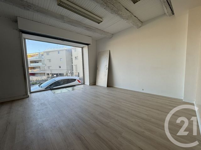 commerce à louer - 30.0 m2 - ISTRES - 13 - PROVENCE-ALPES-COTE-D-AZUR - Century 21 Cabinet Corvaja