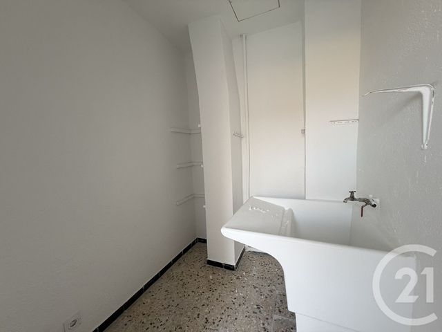 Appartement à louer - 4 pièces - 83.24 m2 - ISTRES - 13 - PROVENCE-ALPES-COTE-D-AZUR - Century 21 Cabinet Corvaja