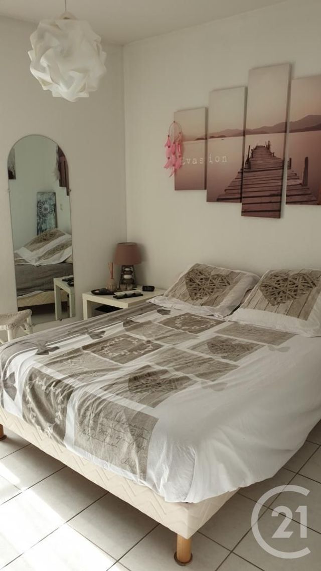 Appartement à louer - 3 pièces - 61.49 m2 - ISTRES - 13 - PROVENCE-ALPES-COTE-D-AZUR - Century 21 Cabinet Corvaja