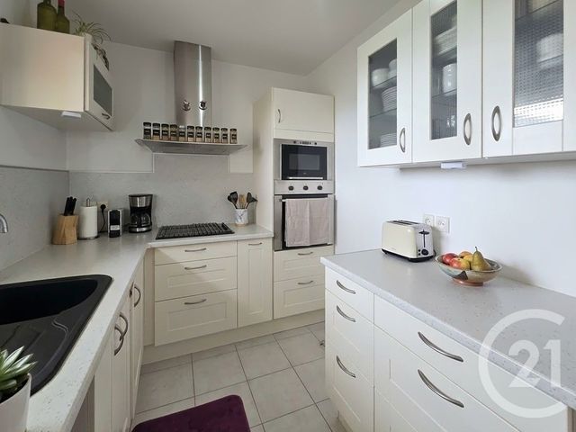 Appartement à vendre - 2 pièces - 46.0 m2 - ISTRES - 13 - PROVENCE-ALPES-COTE-D-AZUR - Century 21 Cabinet Corvaja