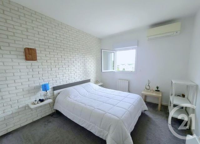 Appartement à vendre - 2 pièces - 46.0 m2 - ISTRES - 13 - PROVENCE-ALPES-COTE-D-AZUR - Century 21 Cabinet Corvaja