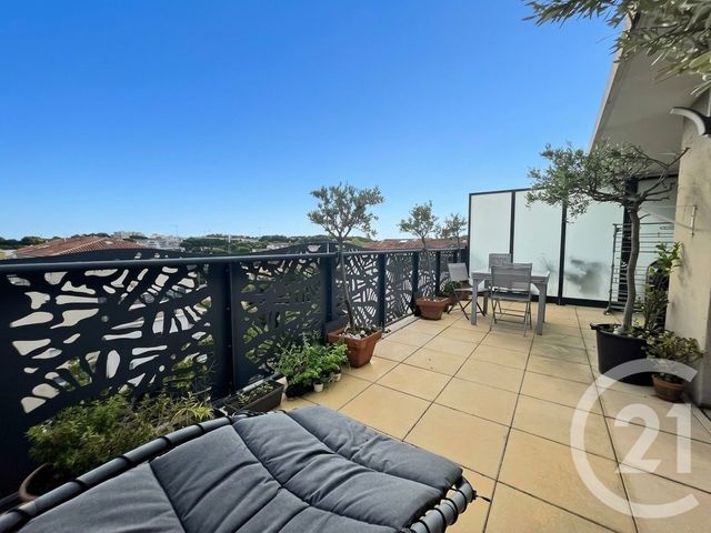 Appartement à vendre - 2 pièces - 46.0 m2 - ISTRES - 13 - PROVENCE-ALPES-COTE-D-AZUR - Century 21 Cabinet Corvaja
