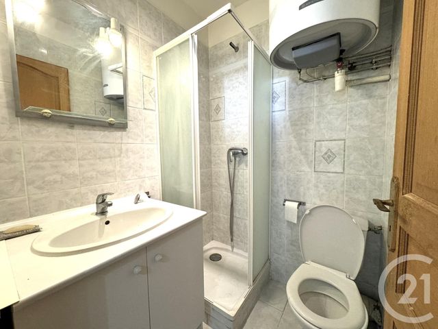 Appartement Studio à louer - 1 pièce - 17.57 m2 - PORT ST LOUIS DU RHONE - 13 - PROVENCE-ALPES-COTE-D-AZUR - Century 21 Cabinet Corvaja
