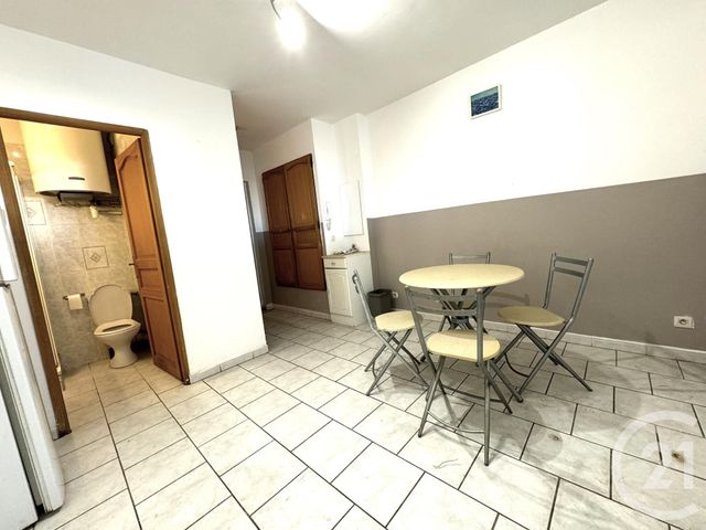 Appartement Studio à louer - 1 pièce - 17.57 m2 - PORT ST LOUIS DU RHONE - 13 - PROVENCE-ALPES-COTE-D-AZUR - Century 21 Cabinet Corvaja
